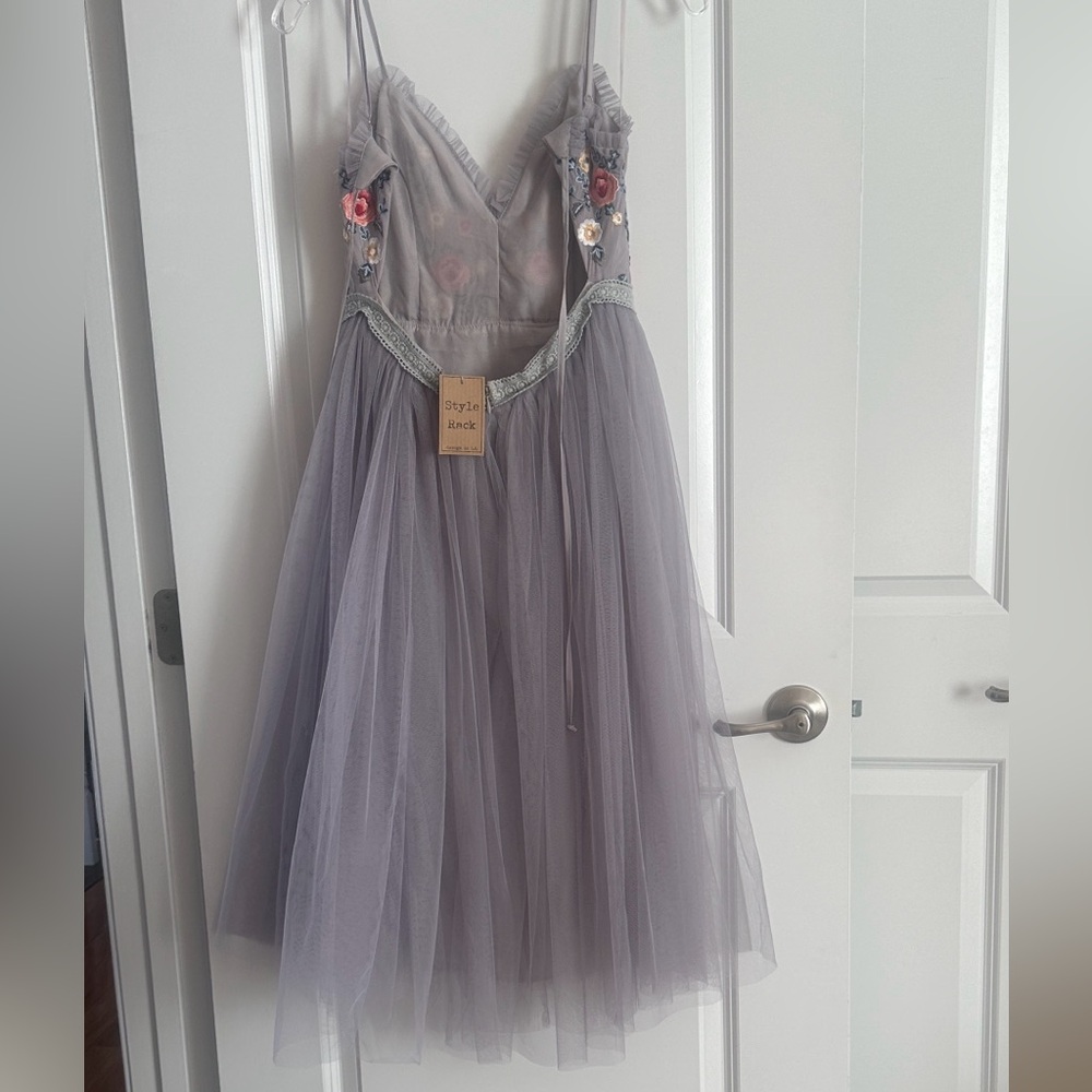 Style Rack Gray Floral Backless Dress - Picture 2 of 3